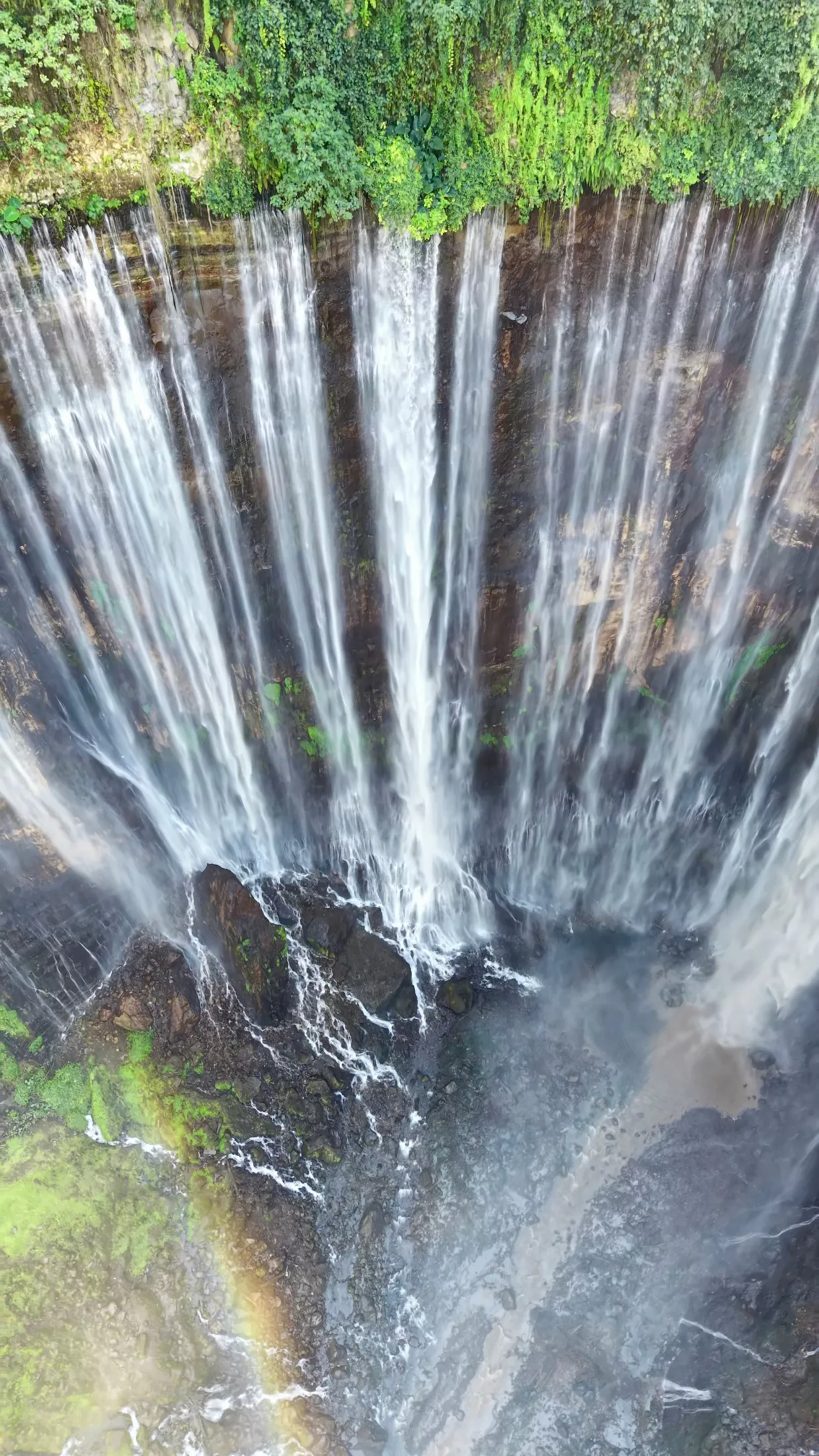 East Java: when nature sees things big — 5