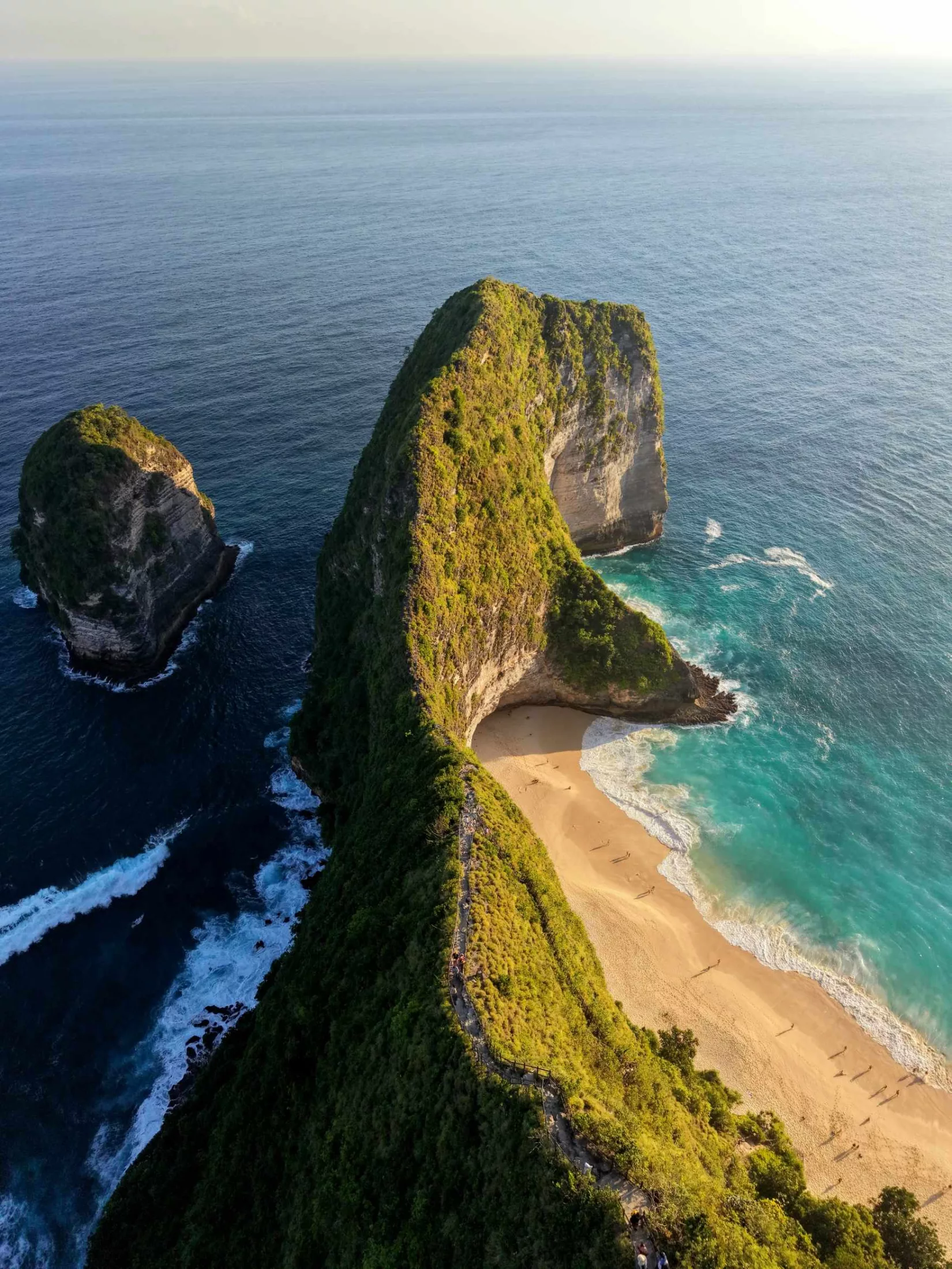Nusa Penida: manta rays, cliffs and iconic beaches — 1