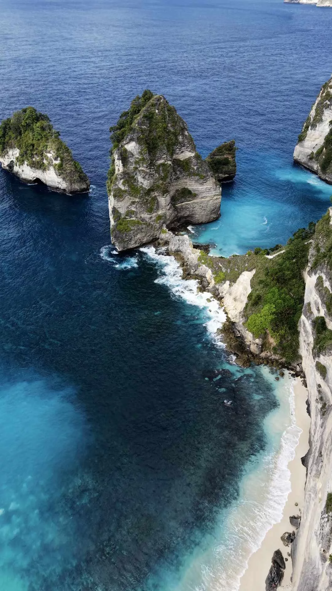 Nusa Penida: manta rays, cliffs and iconic beaches — 4